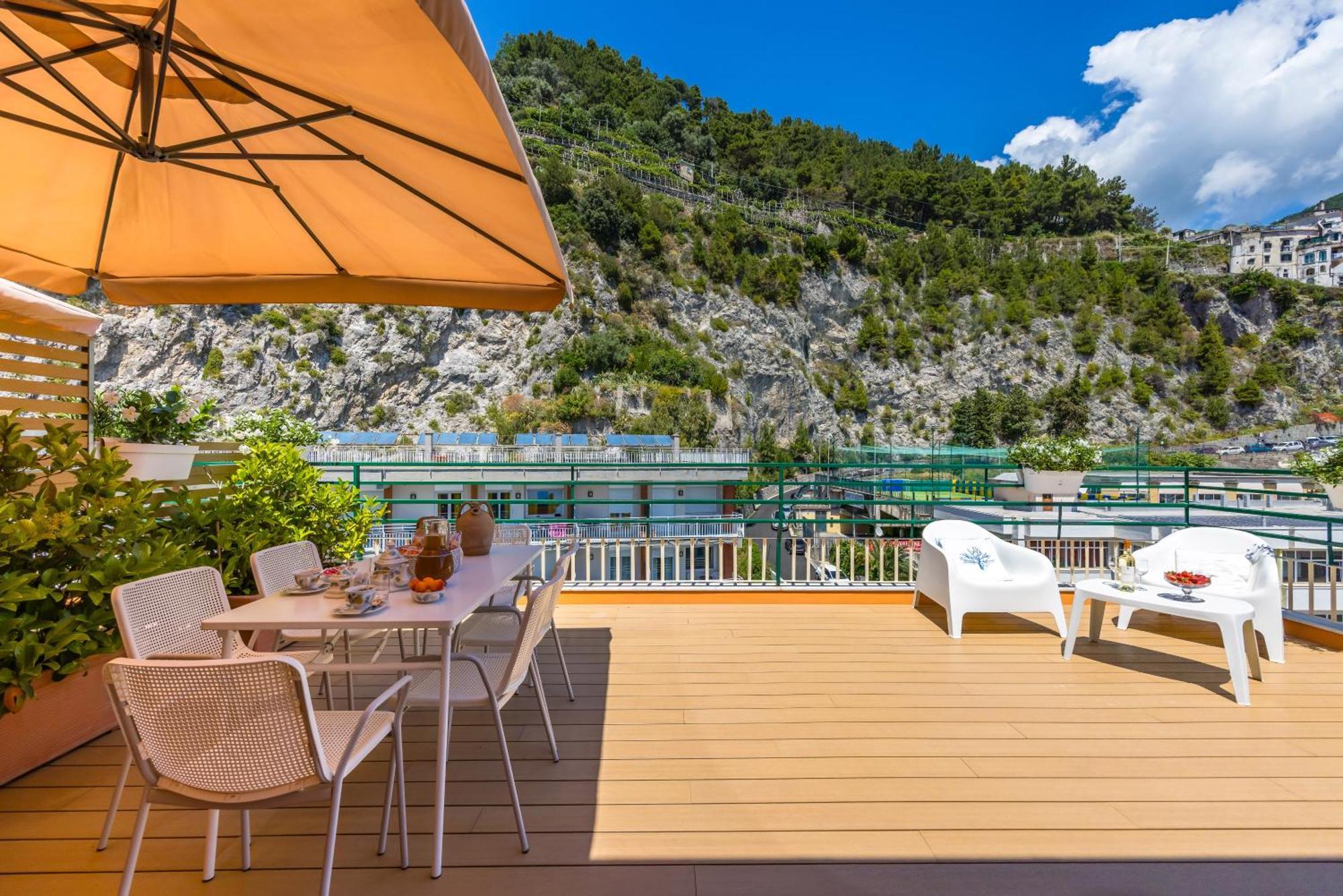 Le Terrazze Di Santa Tecla Apartment Maiori Exterior photo